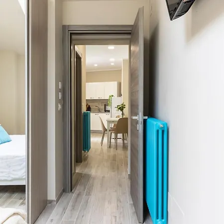 Al Castello * Авеццано